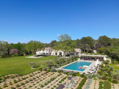 Vacances Maison de luxe Eygalières 9 Pièces 400 m²