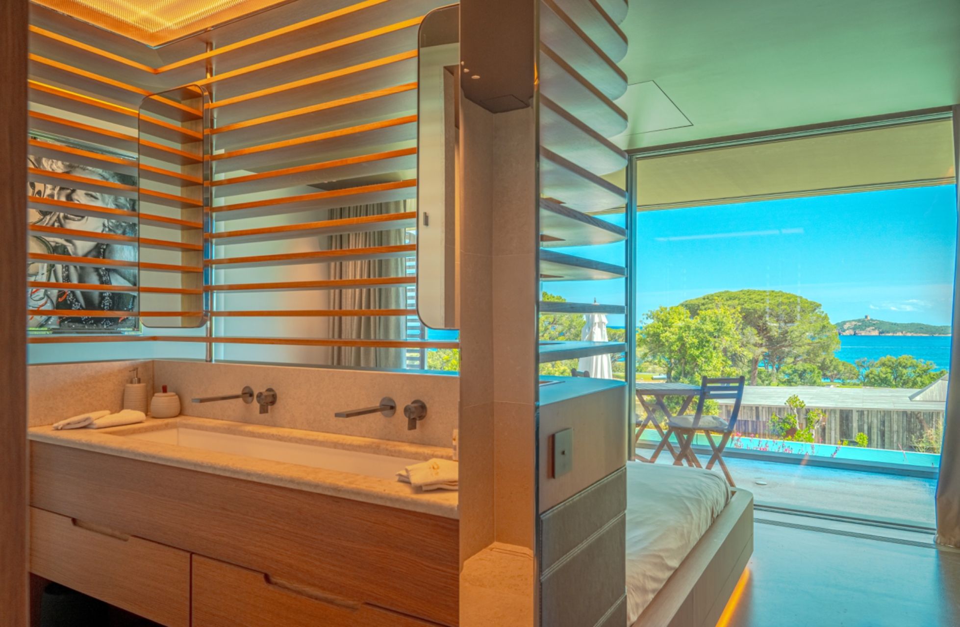 villa de luxe 8 Pièces en location saisonnière sur STE LUCIE DE PORTO VECCHIO (20144)
