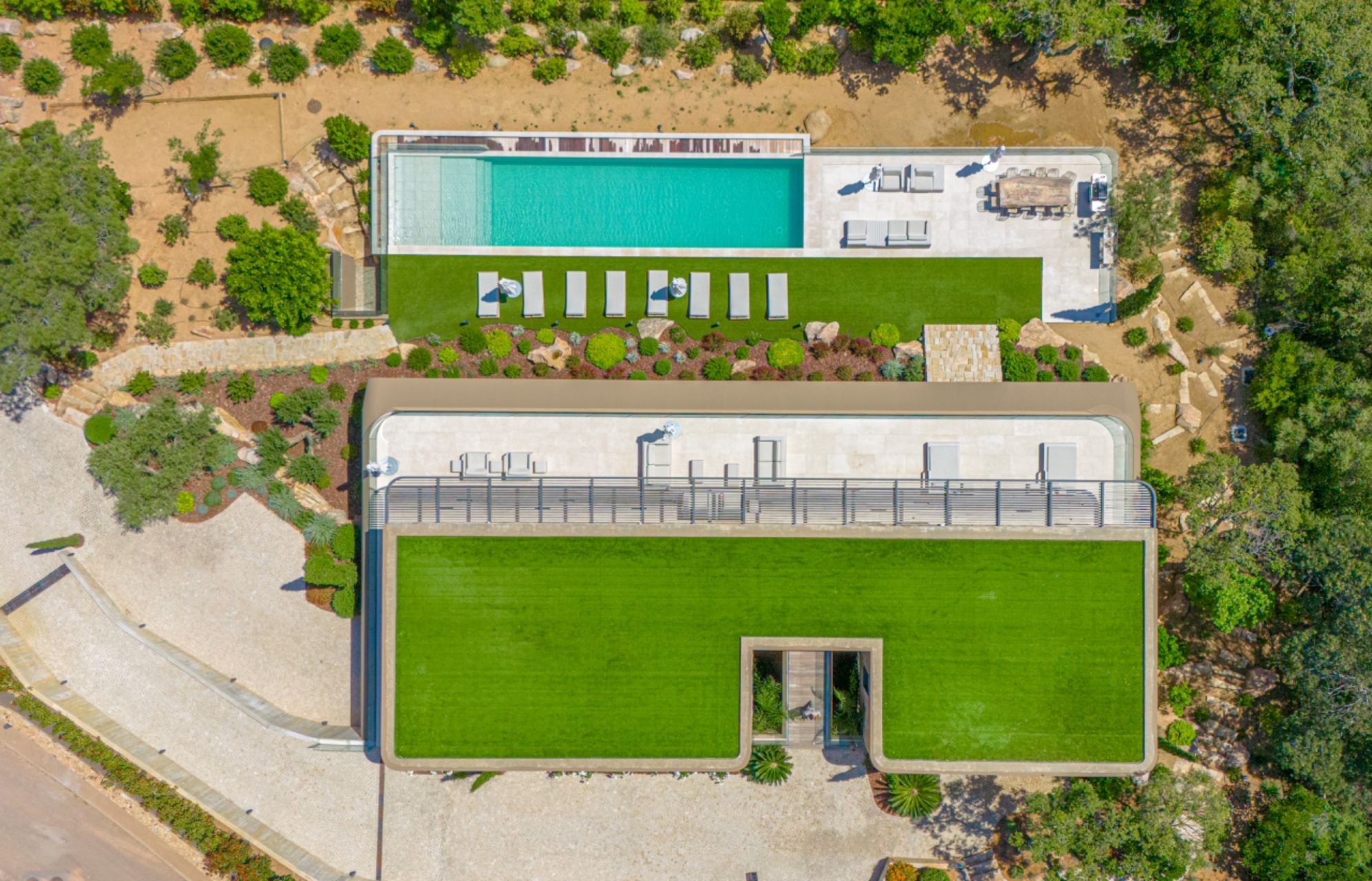 villa de luxe 8 Pièces en location saisonnière sur STE LUCIE DE PORTO VECCHIO (20144)