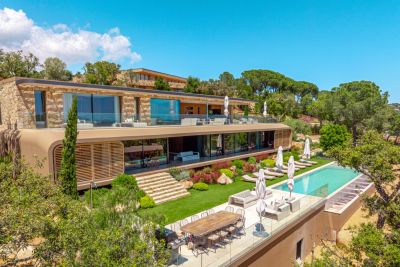 Vacances Villa de luxe Ste Lucie De Porto Vecchio 8 Pièces 440 m²