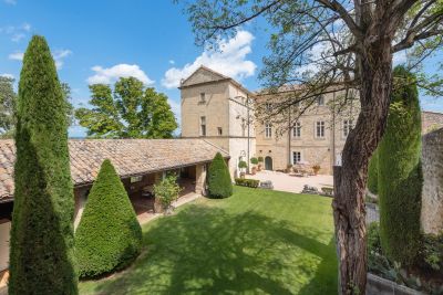 Rental Castle Uzès 9 Rooms 600 m²