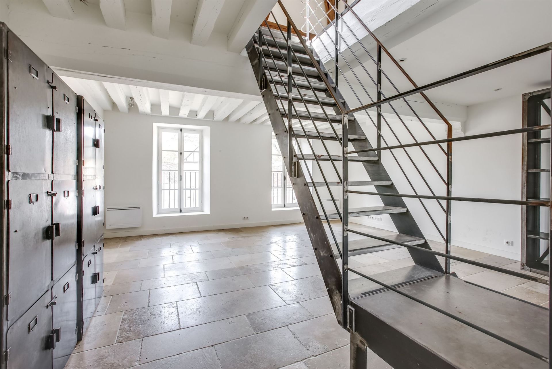 luxury house 12 Rooms for sale on MONTFORT L AMAURY (78490)