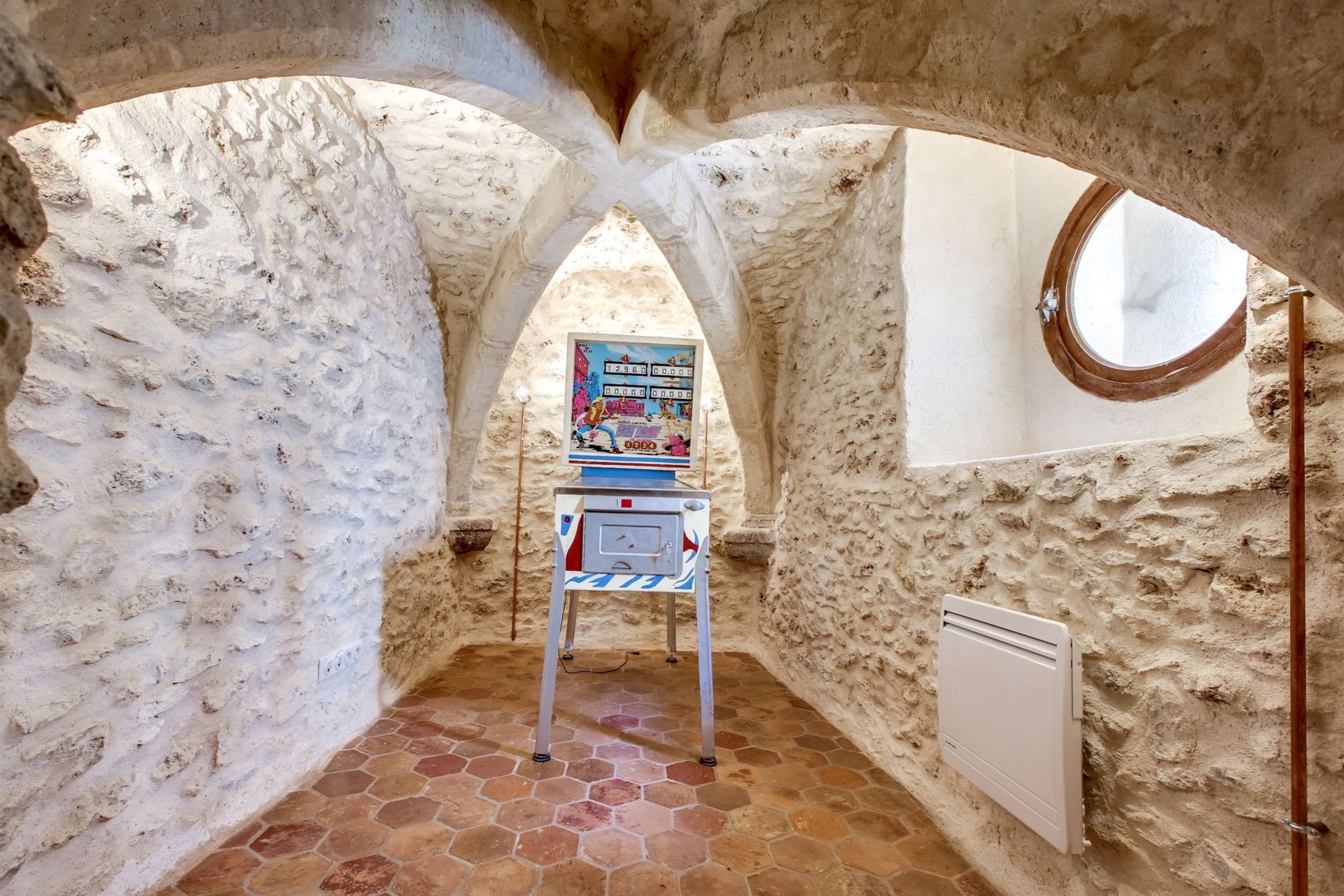 luxury house 12 Rooms for sale on MONTFORT L AMAURY (78490)