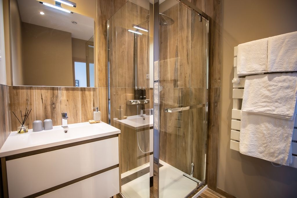 luxury house 12 Rooms for sale on CARCASSONNE (11000)