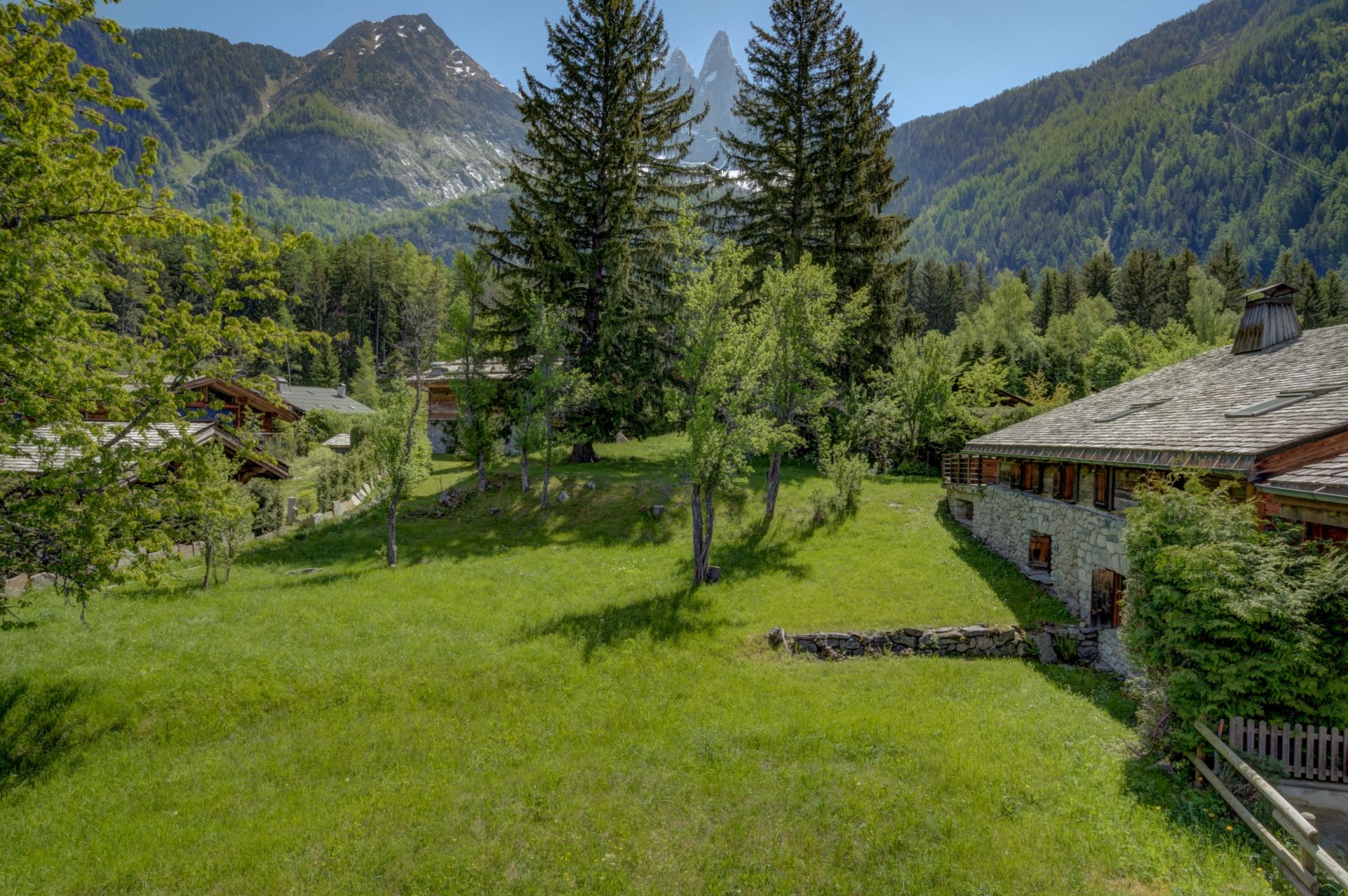 luxury farmhouse 9 Rooms for sale on CHAMONIX MONT BLANC (74400)