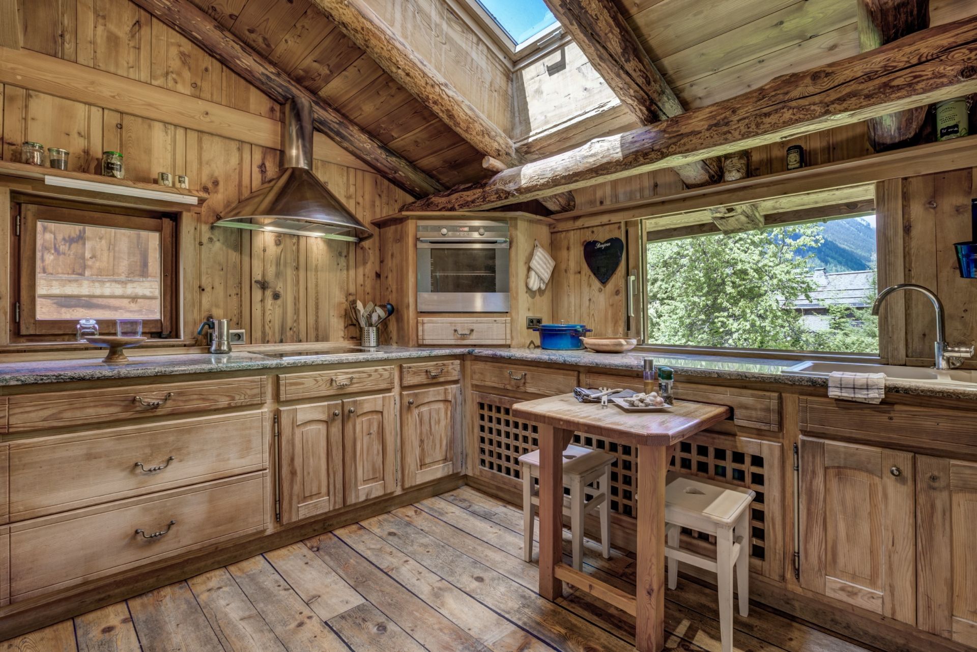 luxury farmhouse 9 Rooms for sale on CHAMONIX MONT BLANC (74400)