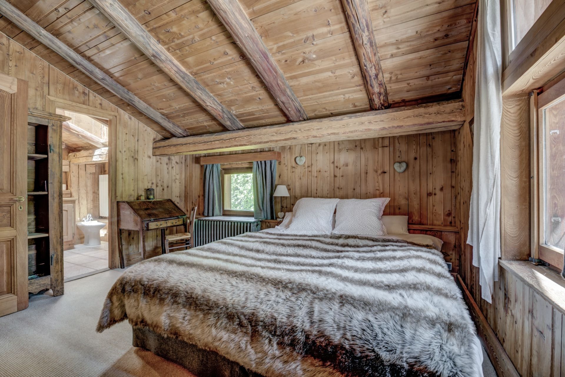 luxury farmhouse 9 Rooms for sale on CHAMONIX MONT BLANC (74400)