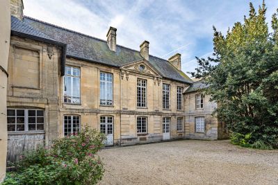 Vente Maison de luxe Bayeux 15 Pièces 300 m²