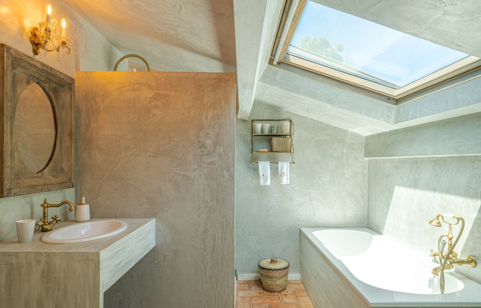 maison de luxe 6 Pièces en location saisonnière sur COTI CHIAVARI (20138)