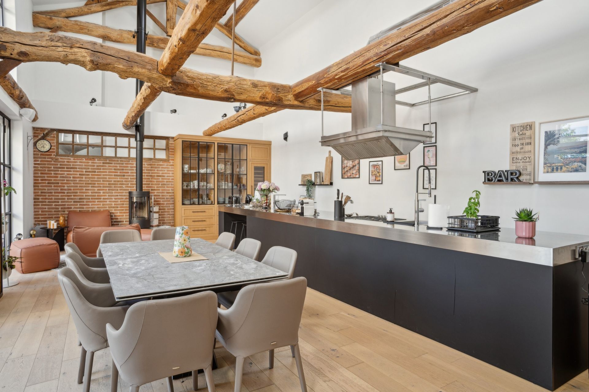 maison de luxe 13 Pièces en vente sur CHARBONNIERES LES BAINS (69260)