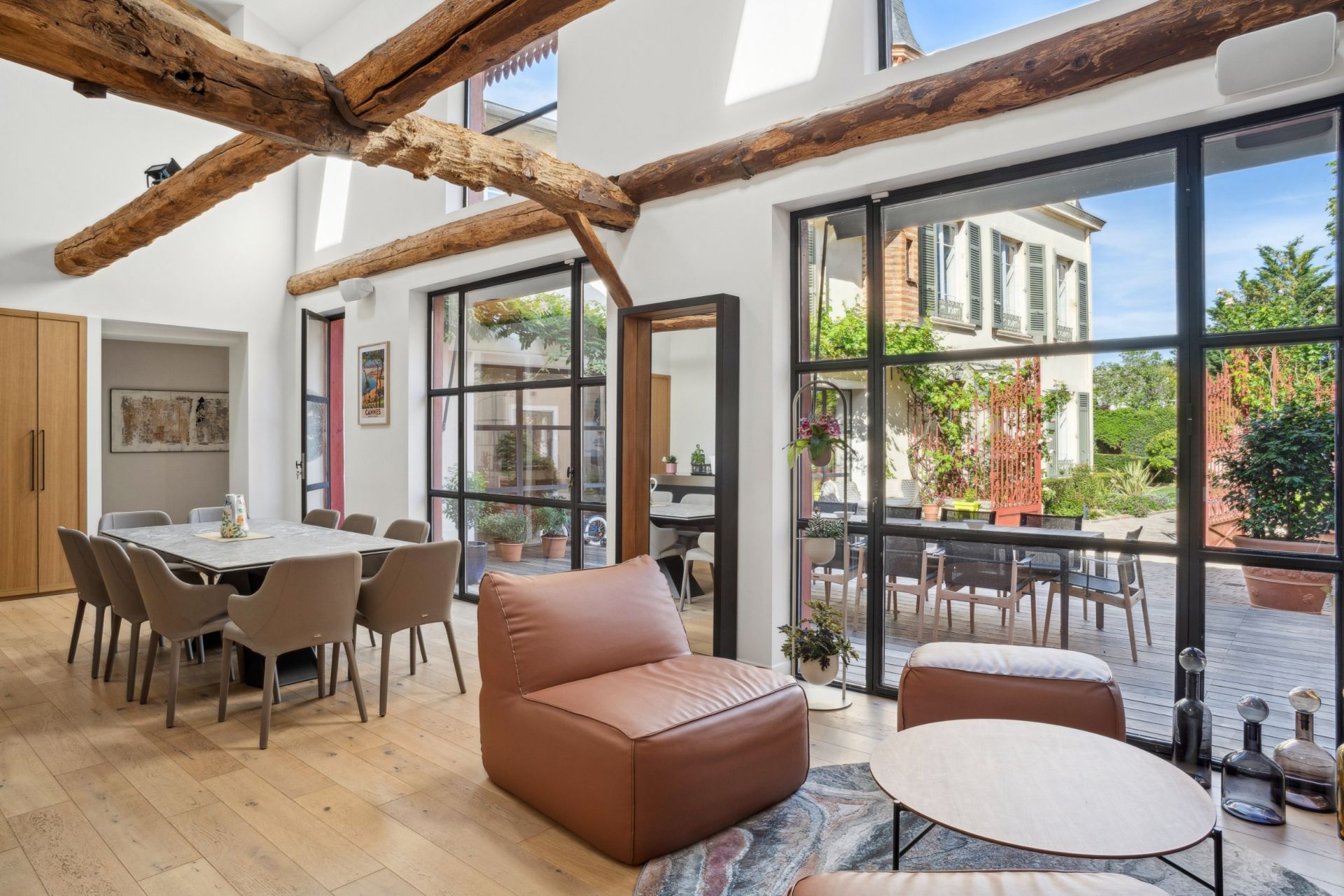 maison de luxe 13 Pièces en vente sur CHARBONNIERES LES BAINS (69260)