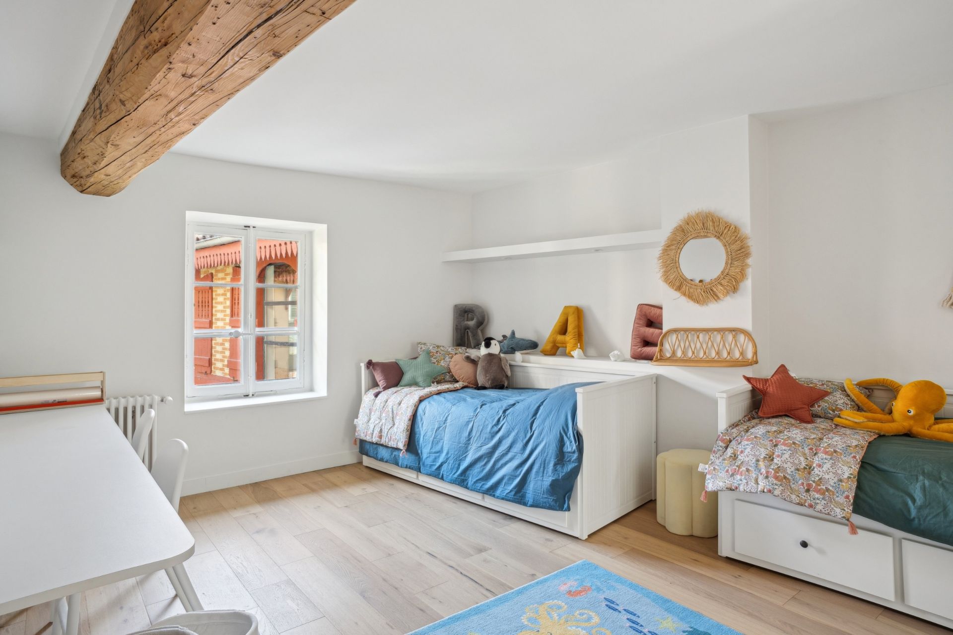 maison de luxe 13 Pièces en vente sur CHARBONNIERES LES BAINS (69260)