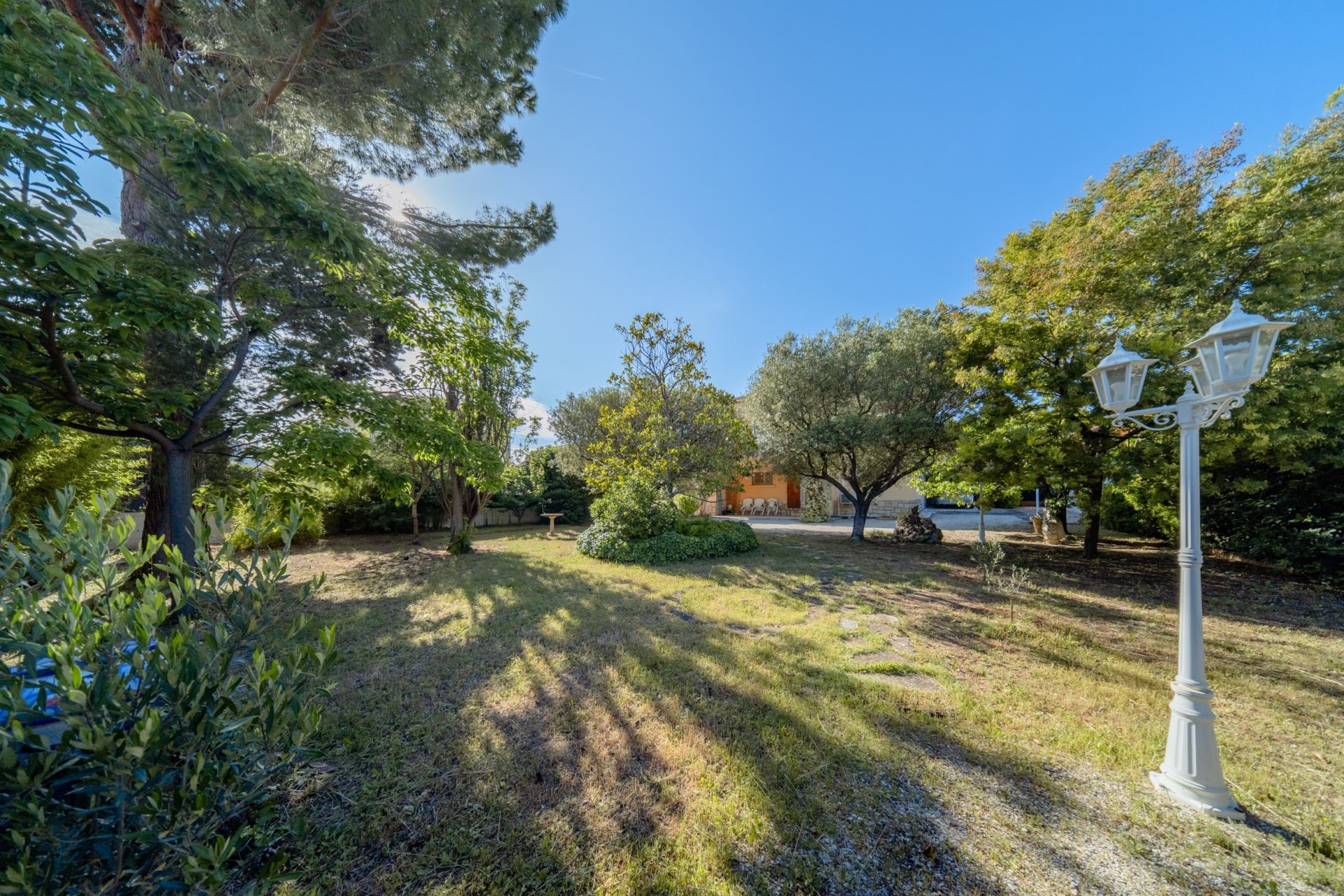 maison de luxe 5 Pièces en vente sur SANARY SUR MER (83110)