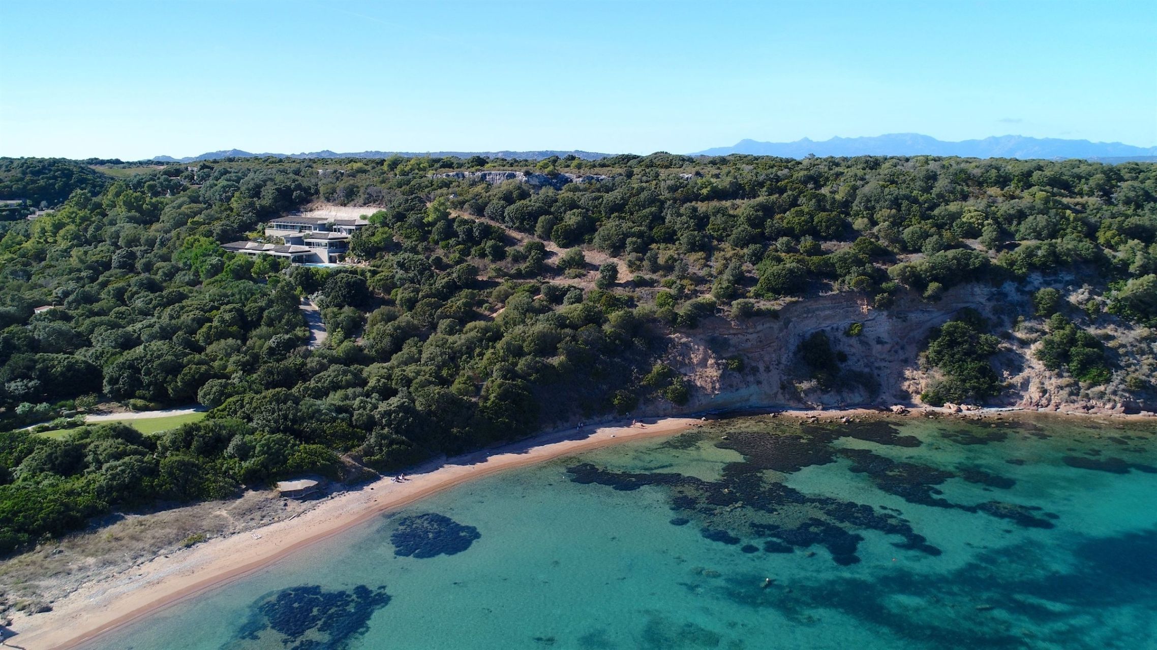 villa de luxe 10 Pièces en location saisonnière sur BONIFACIO (20169)