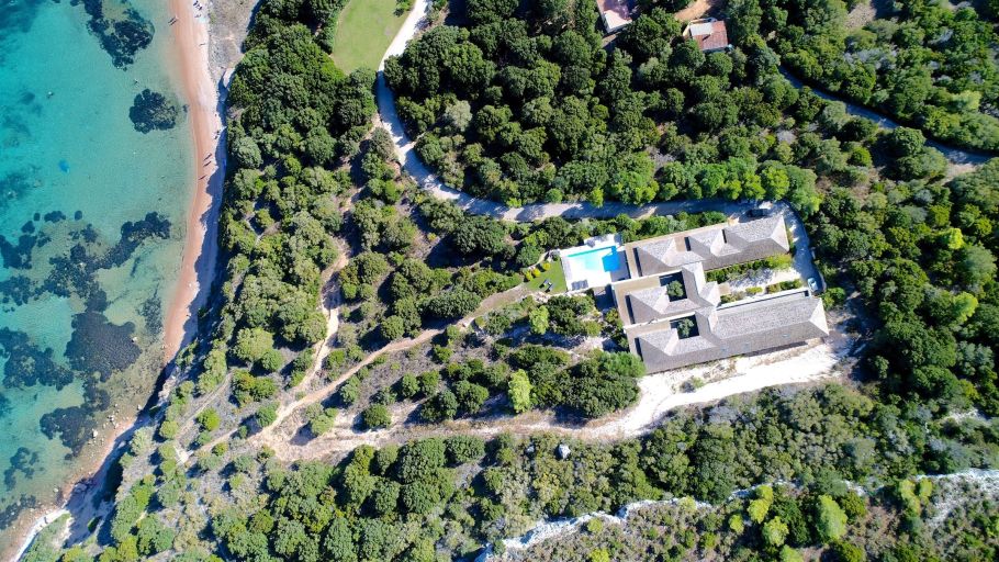 villa de luxe 10 Pièces en location saisonnière sur BONIFACIO (20169)