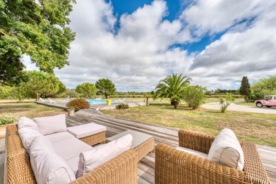 Sale Luxury house Saint-Georges-d'Oléron 7&nbsp;Rooms 240&nbsp;m²