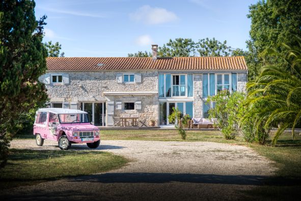 Sale Luxury house Saint-Georges-d'Oléron 7 Rooms 240 m²