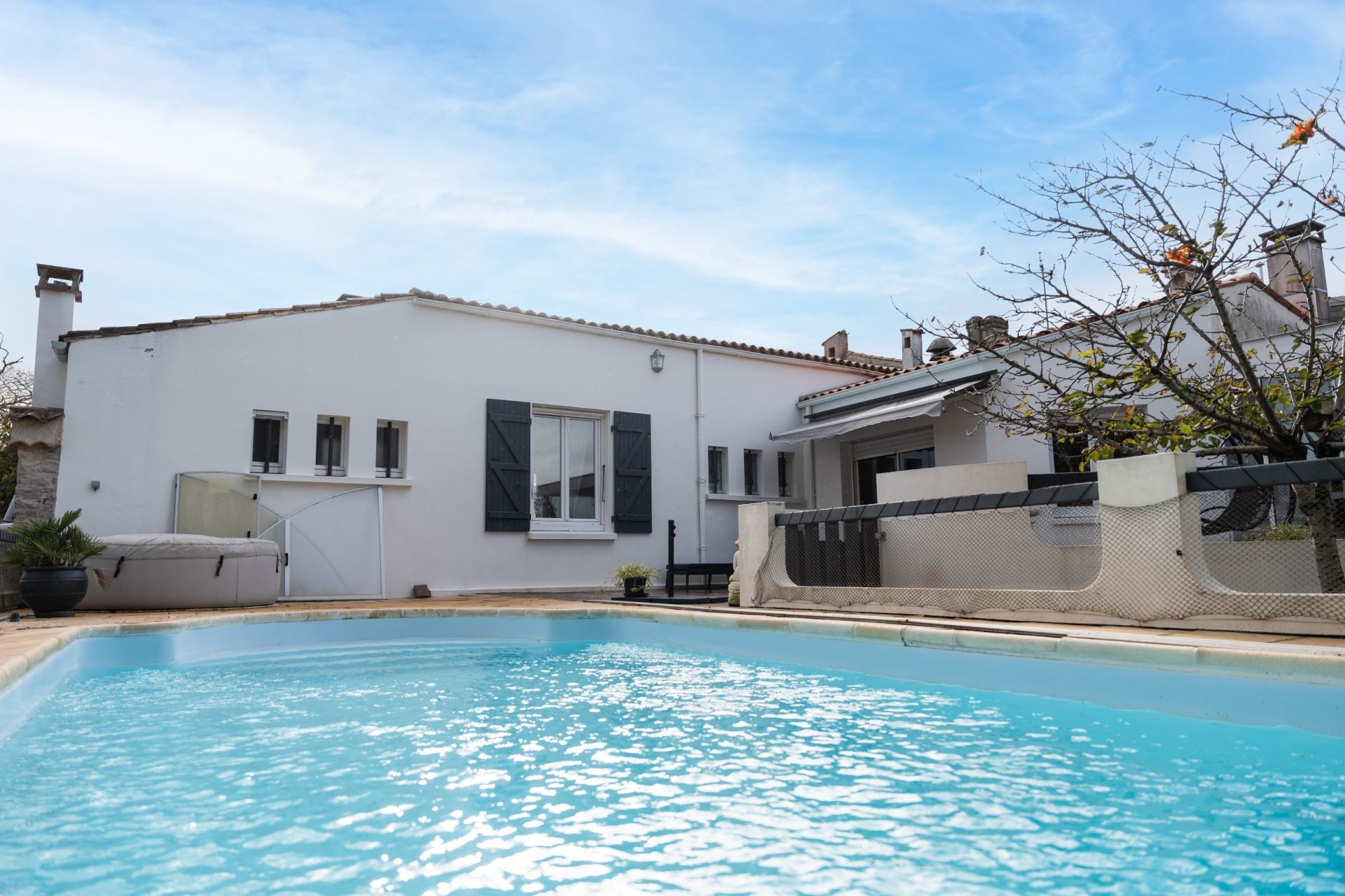 maison de luxe 5 Pièces en vente sur LE CHATEAU D OLERON (17480)