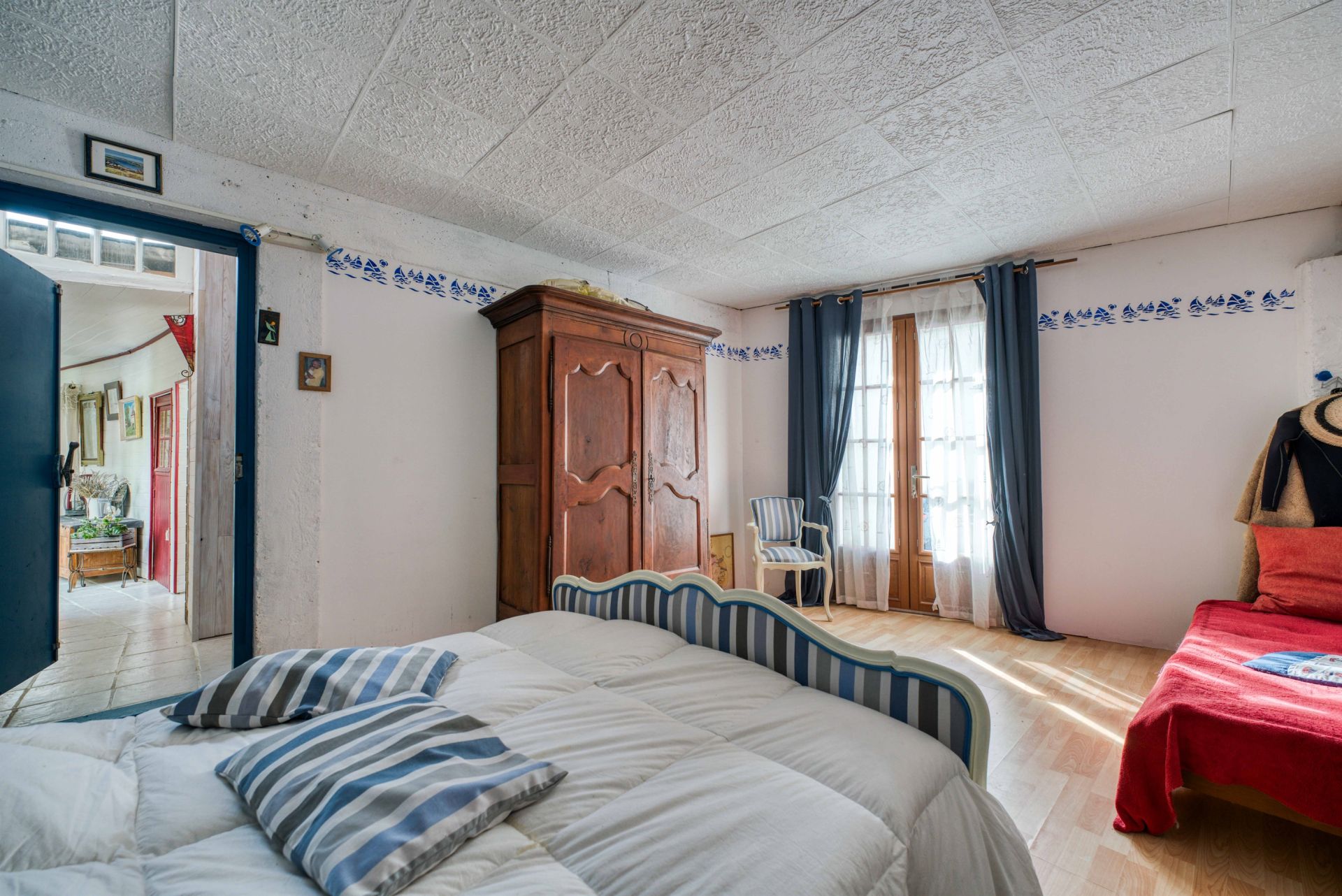 luxury house 6 Rooms for sale on ST DENIS D OLERON (17650)
