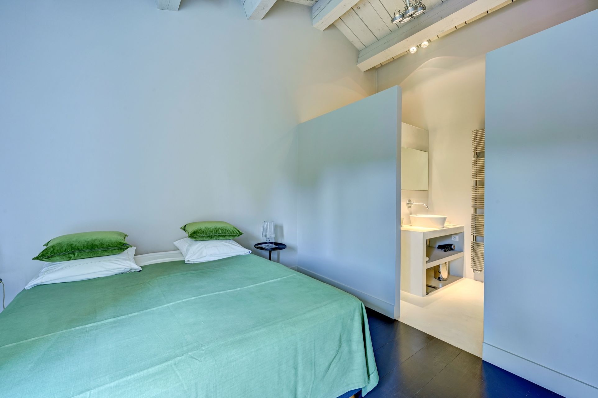 luxury house 7 Rooms for sale on ST REMY DE PROVENCE (13210)