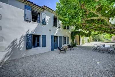 Sale Luxury house Saint-Rémy-de-Provence 7 Rooms 235 m²