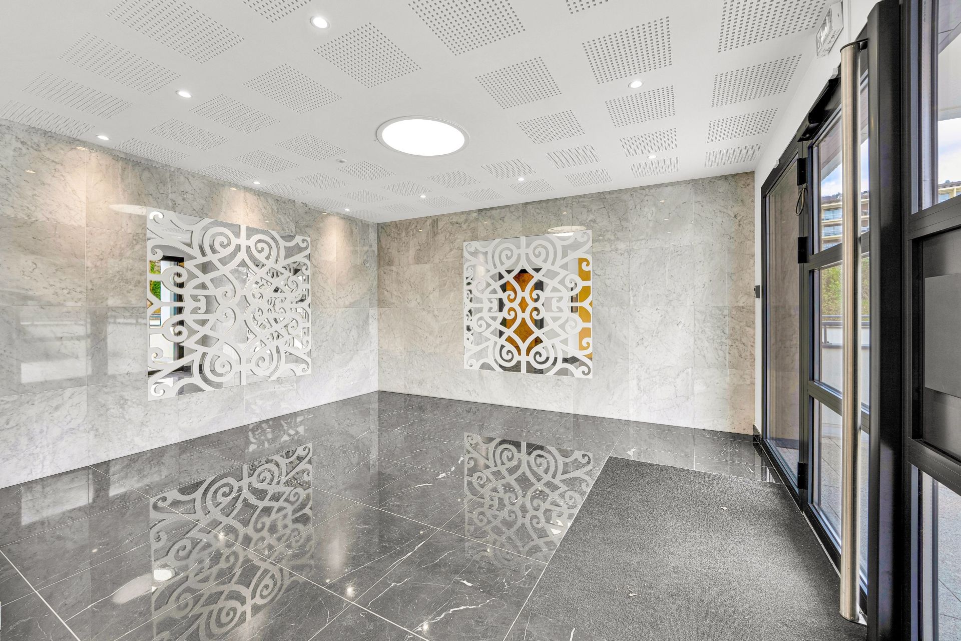 luxury apartment 7 Rooms for sale on DIVONNE LES BAINS (01220)