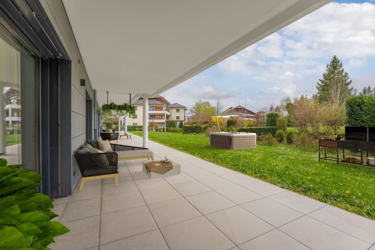 luxury apartment 7 Rooms for sale on DIVONNE LES BAINS (01220)