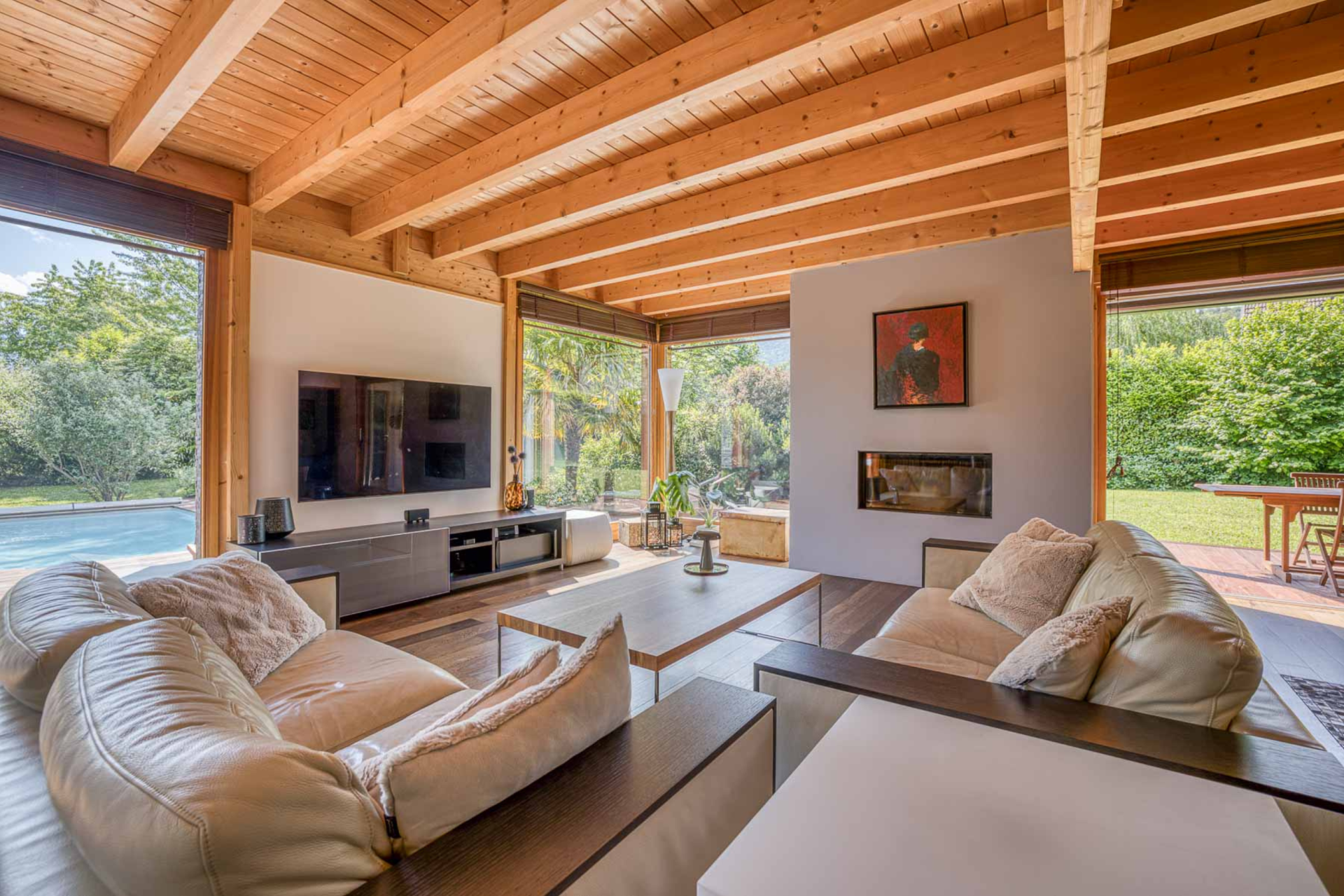 luxury house 8 Rooms for sale on ST JORIOZ (74410)