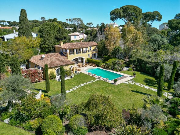 Vente Villa de luxe Cap D'Antibes 10&nbsp;Pièces 500&nbsp;m²