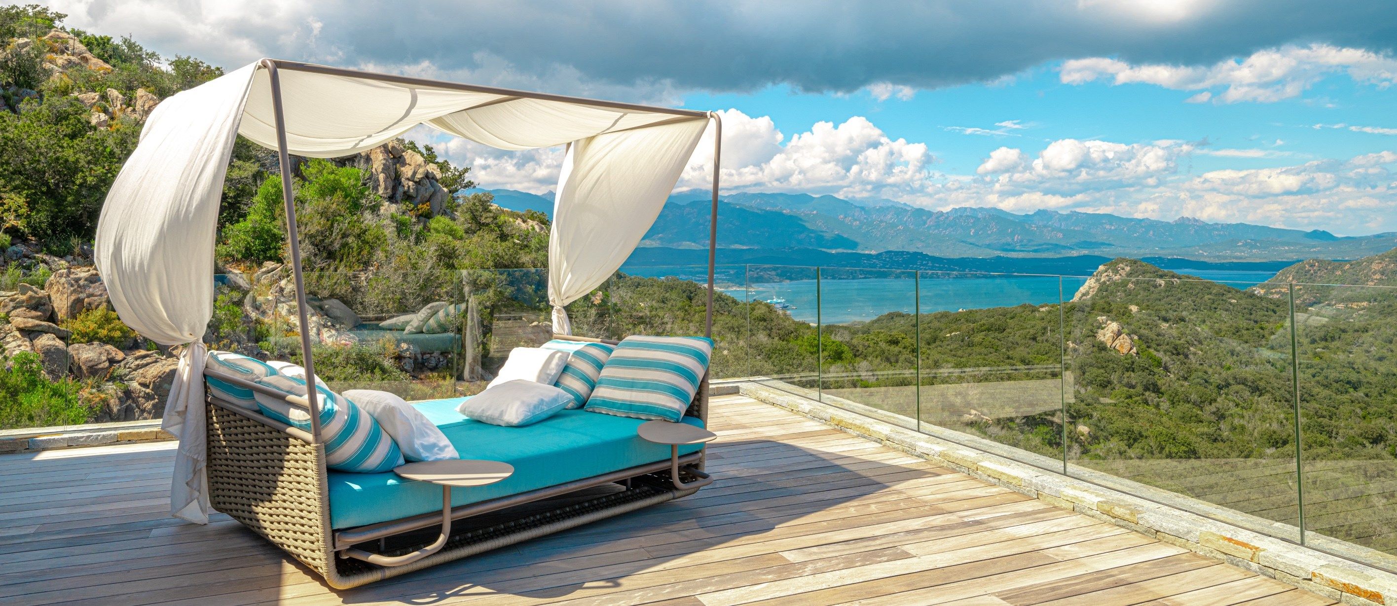 villa de luxe 9 Pièces en location saisonnière sur PORTO VECCHIO (20137)