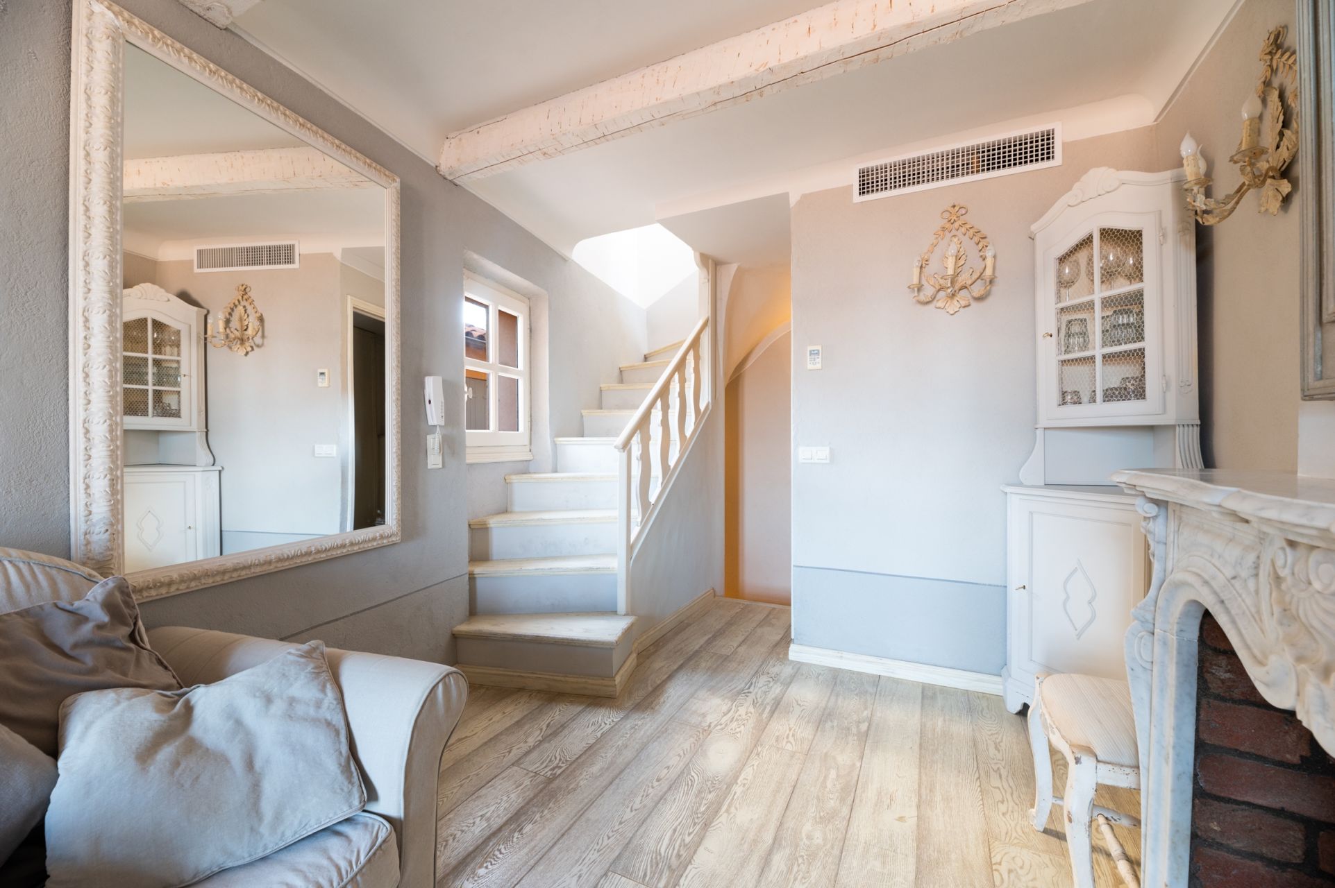 fisherman's house 5 Rooms for sale on ST TROPEZ (83990)