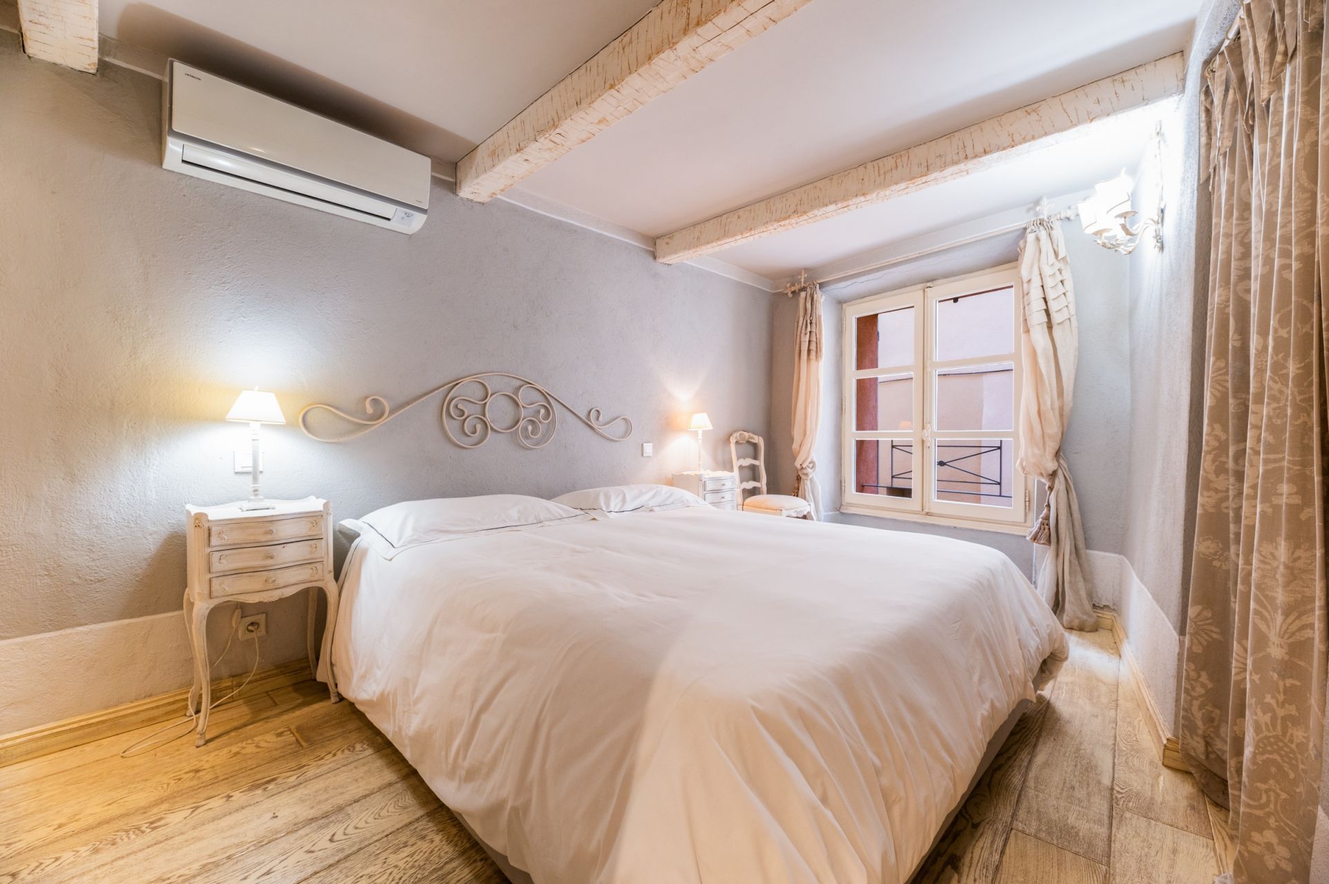 fisherman's house 5 Rooms for sale on ST TROPEZ (83990)