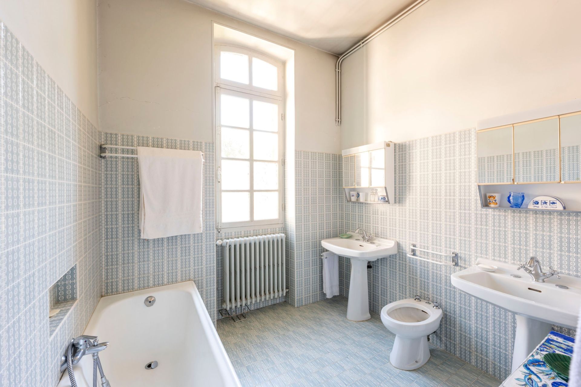 château 30 Pièces en vente sur BORDEAUX (33000)