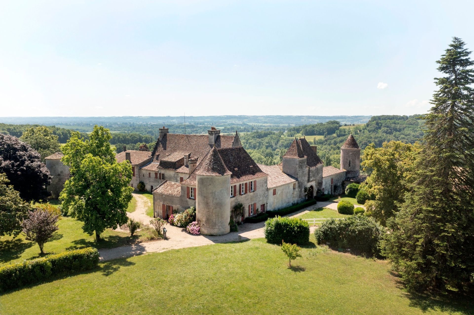 château 30 Pièces en vente sur BORDEAUX (33000)