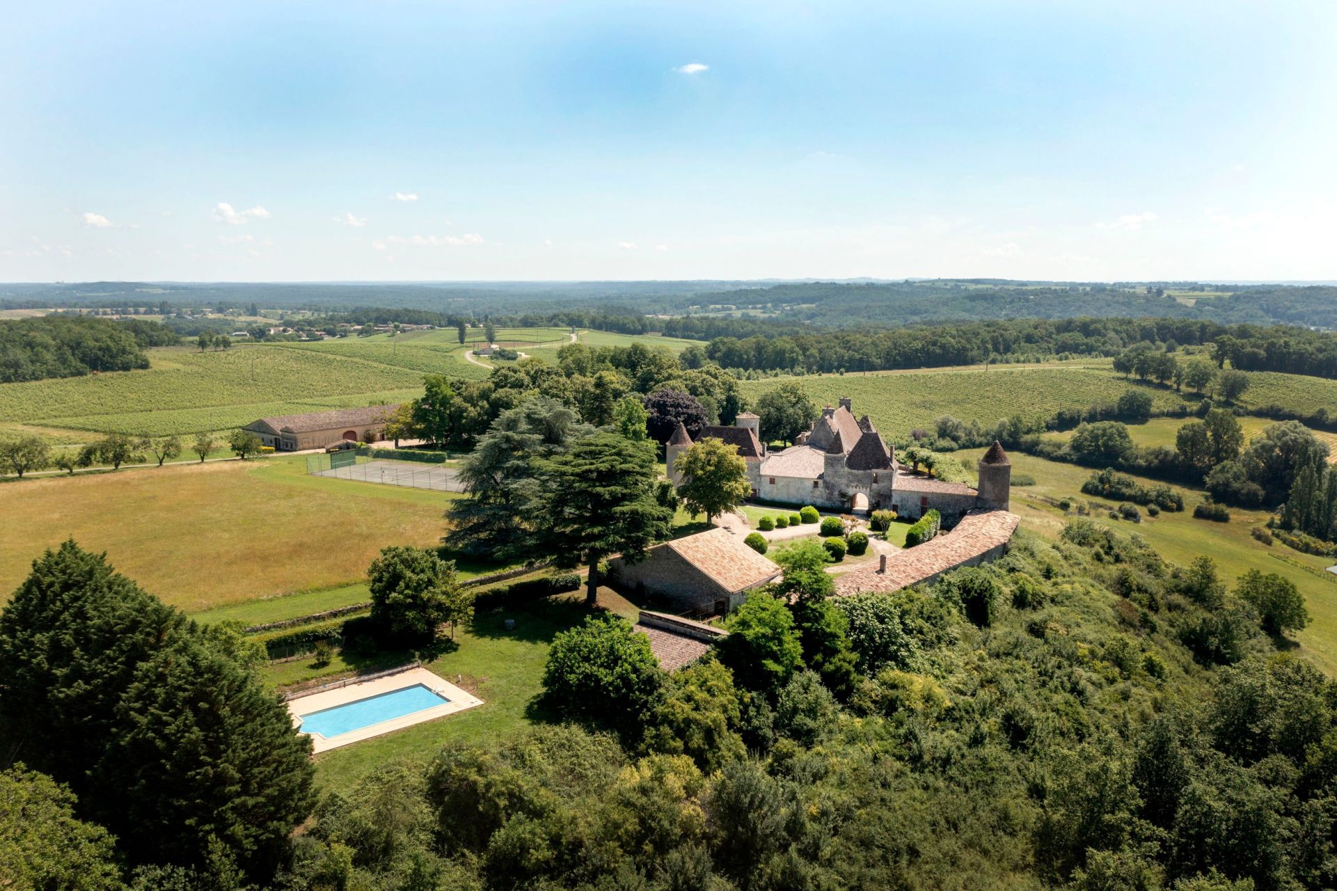 château 30 Pièces en vente sur BORDEAUX (33000)