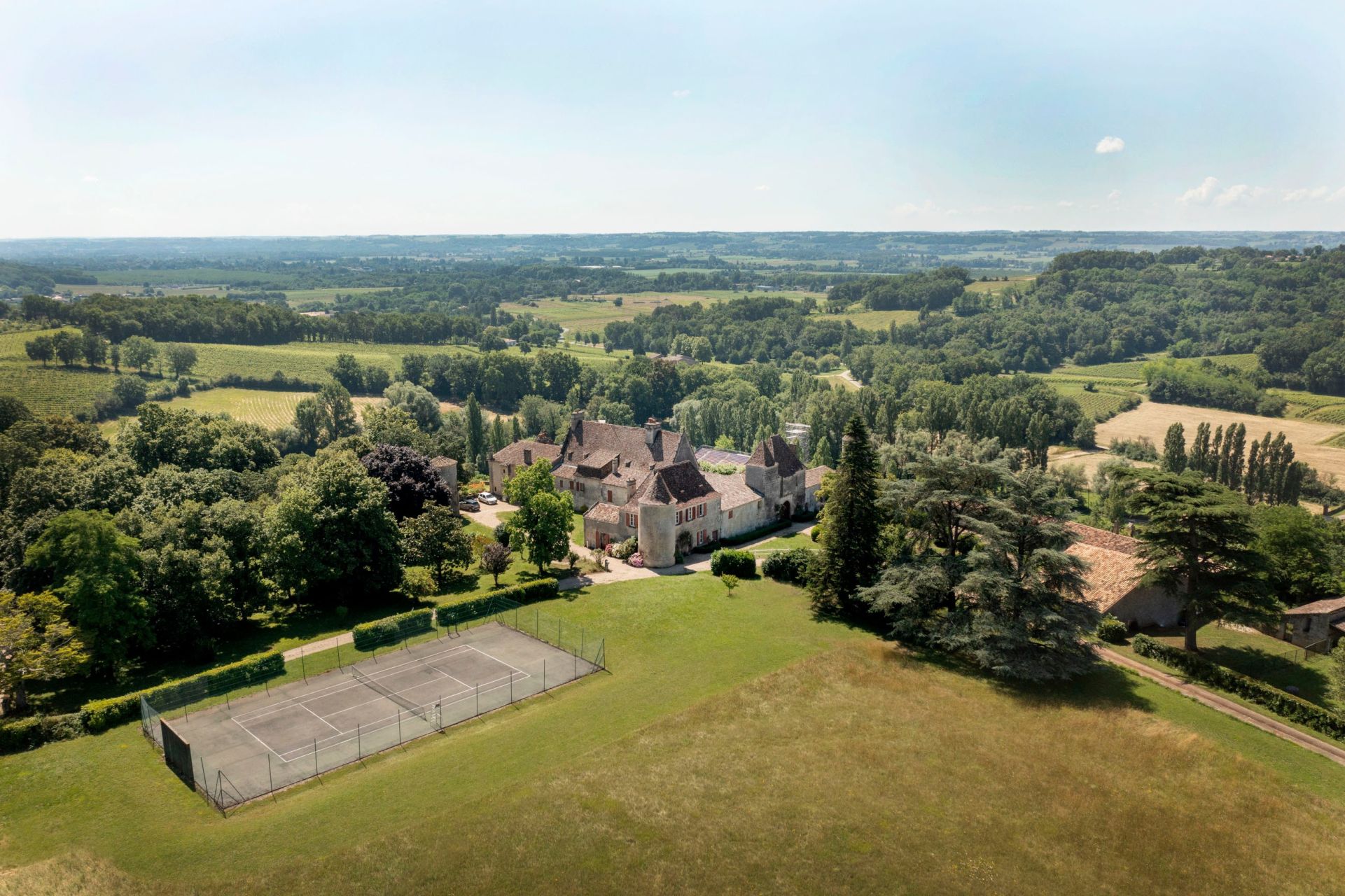 château 30 Pièces en vente sur BORDEAUX (33000)