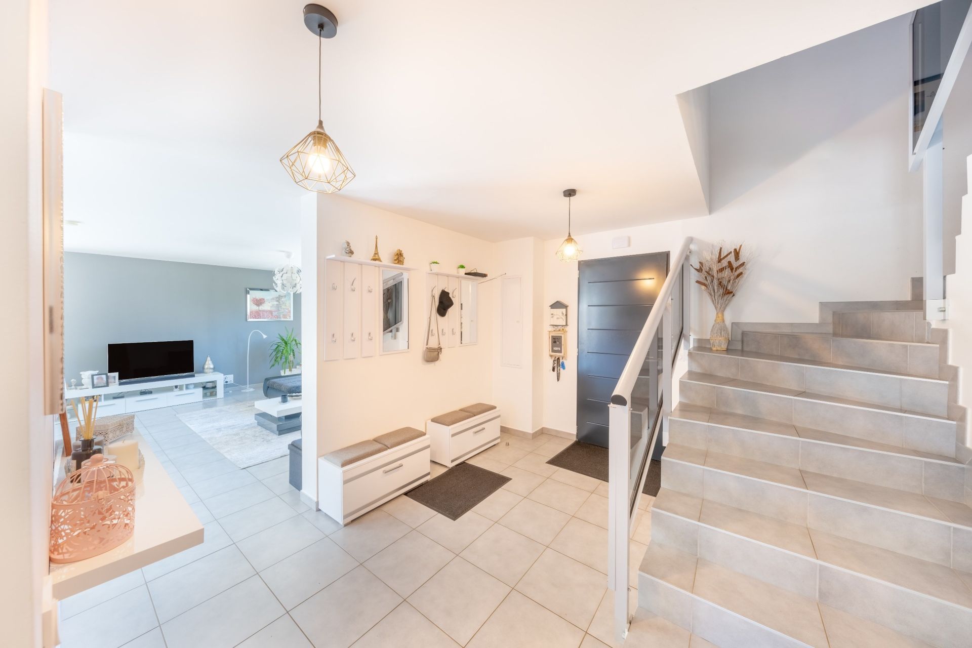 luxury house 6 Rooms for sale on EVIAN LES BAINS (74500)