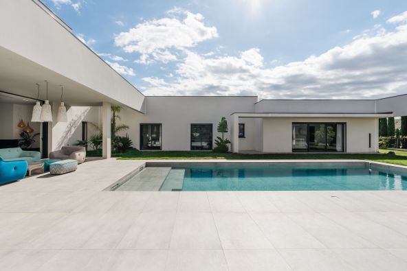 Sale Luxury house Perpignan 6 Rooms 403.74 m²