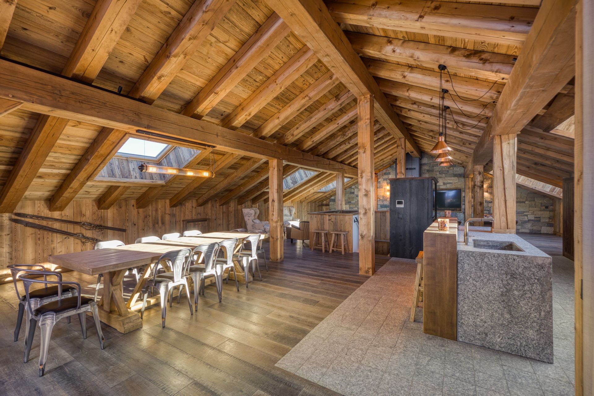 chalet de luxe 8 Pièces en vente sur MERIBEL LES ALLUES (73550)