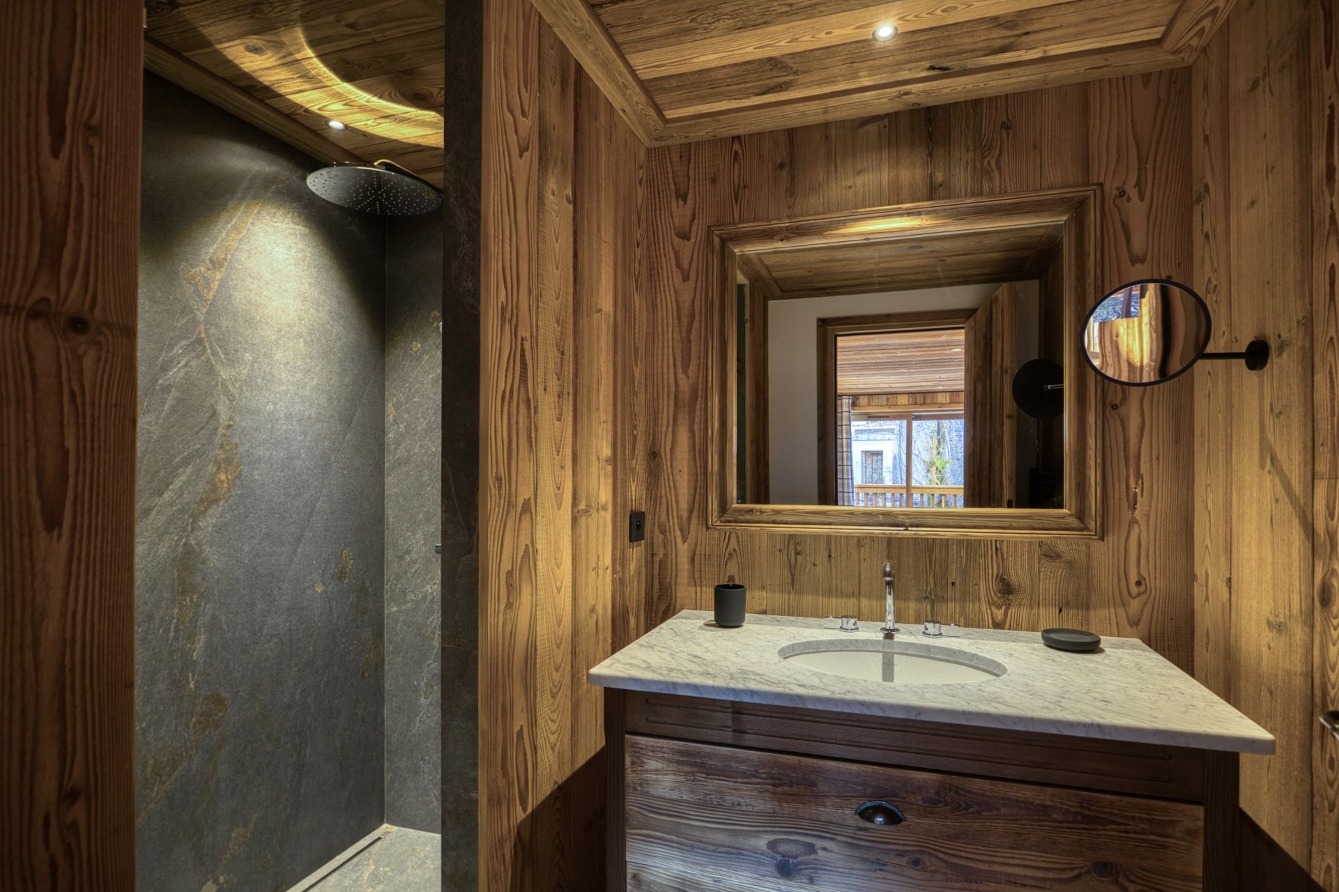 chalet de luxe 8 Pièces en vente sur MERIBEL LES ALLUES (73550)