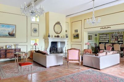 Vente Maison de luxe Uzès 10&nbsp;Pièces 360&nbsp;m²