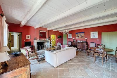Vente Maison de luxe Uzès 10 Pièces 360 m²