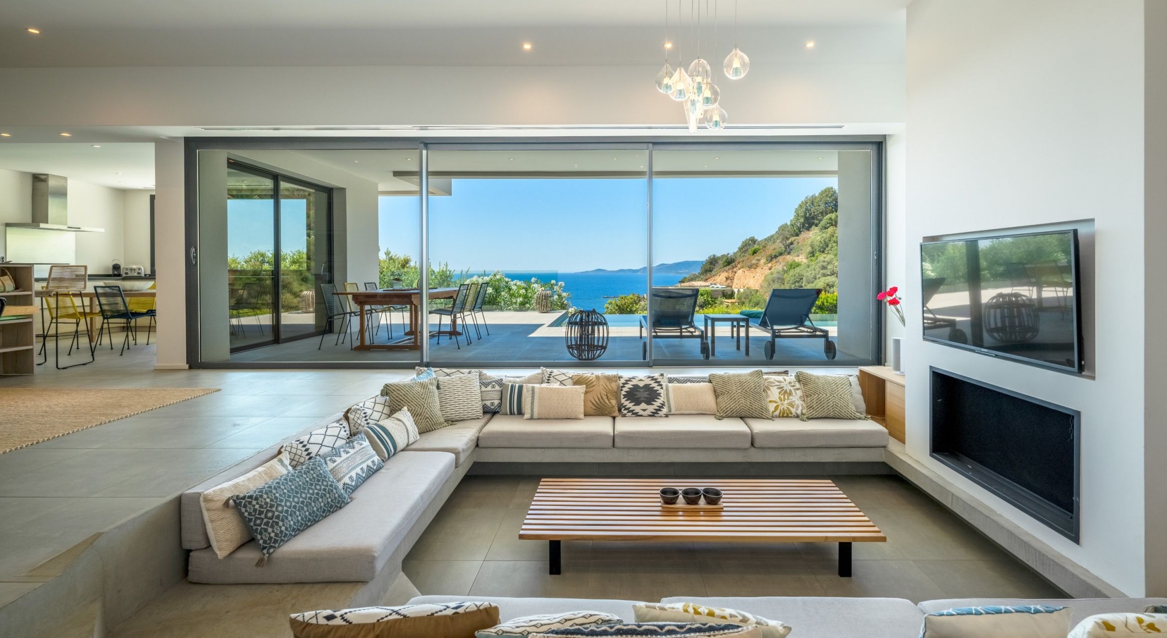 luxury house 7 Rooms for seasonal rent on AJACCIO (20000)