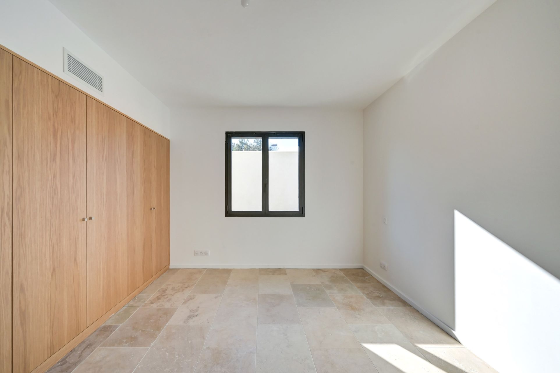 luxury house 4 Rooms for sale on AIX EN PROVENCE (13100)