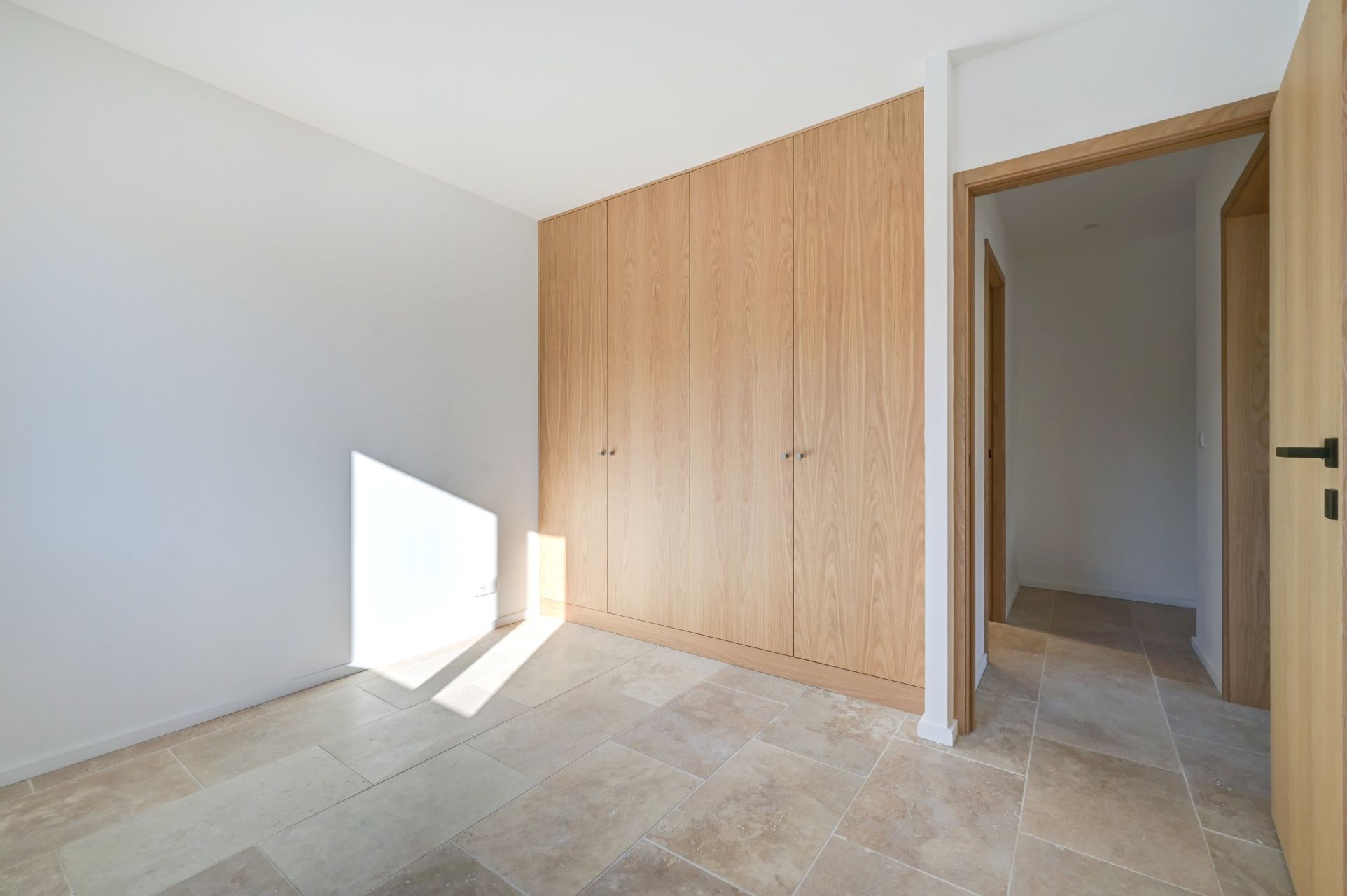 luxury house 4 Rooms for sale on AIX EN PROVENCE (13100)