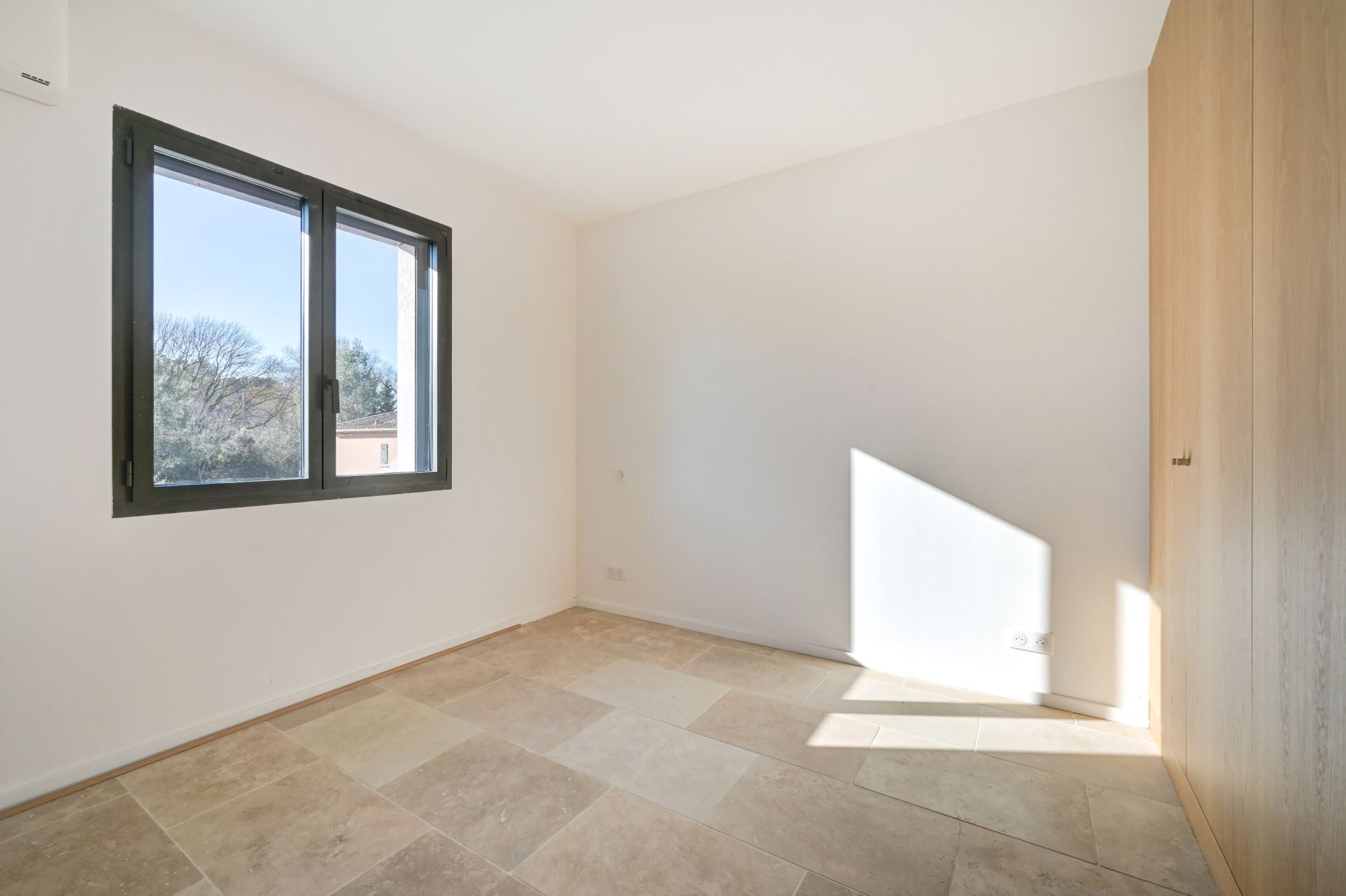 luxury house 4 Rooms for sale on AIX EN PROVENCE (13100)
