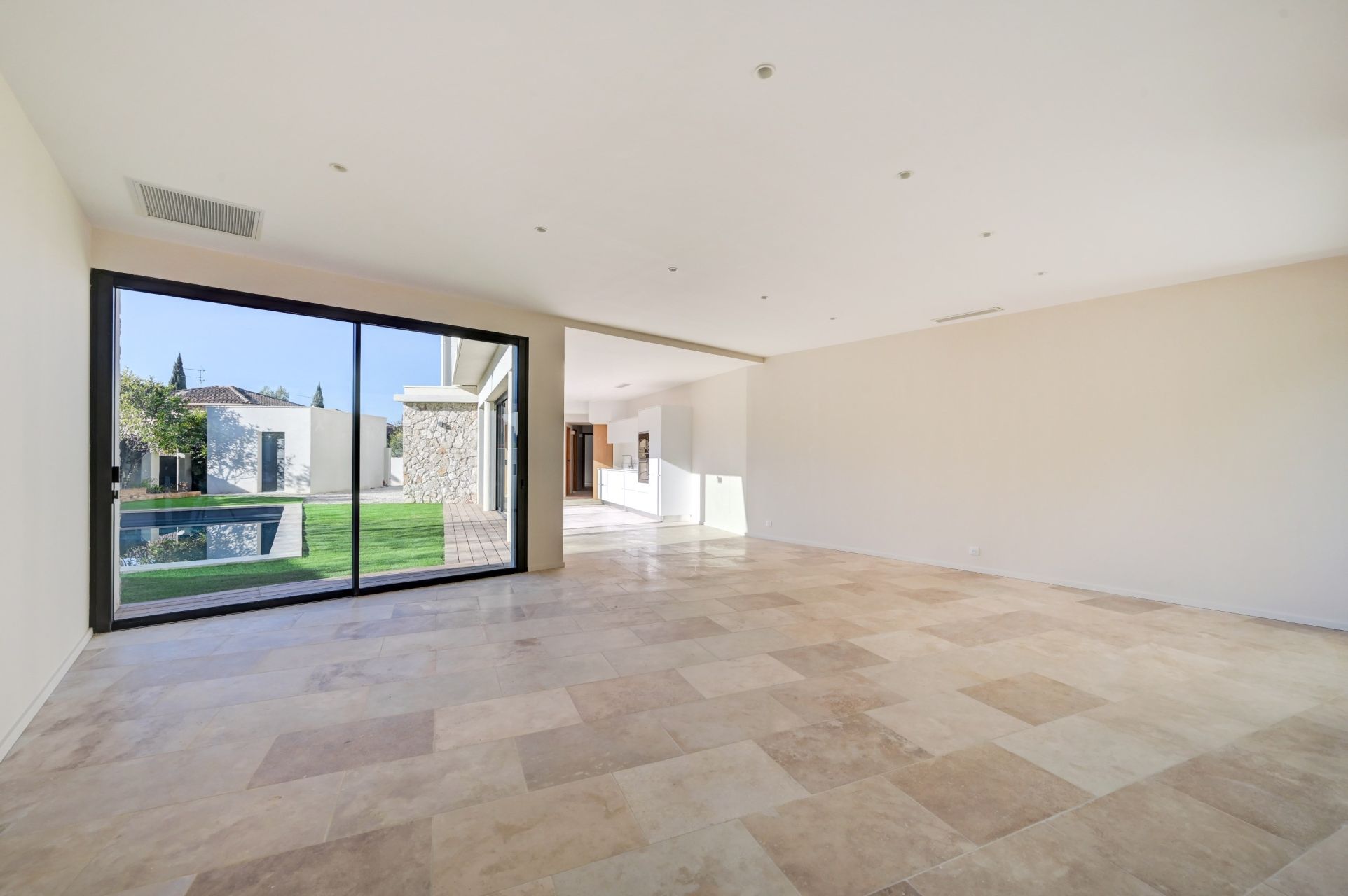 luxury house 4 Rooms for sale on AIX EN PROVENCE (13100)