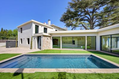 Sale Luxury house Aix-en-Provence 4&nbsp;Rooms 135&nbsp;m²