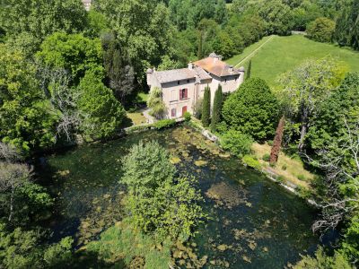 Sale Castle Uzès 8 Rooms 300 m²