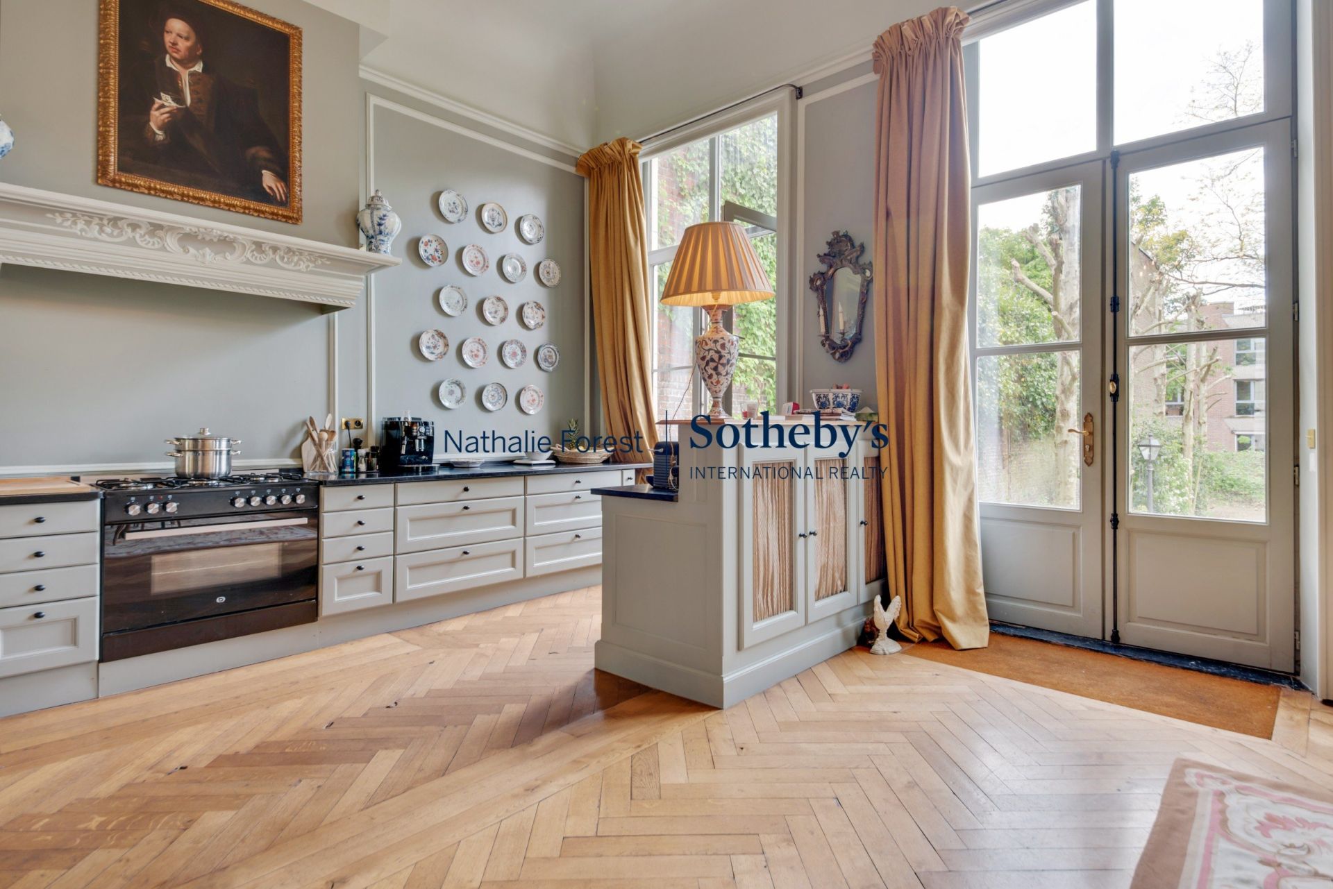 mansion (hôtel particulier) 25 Rooms for sale on LILLE (59800)